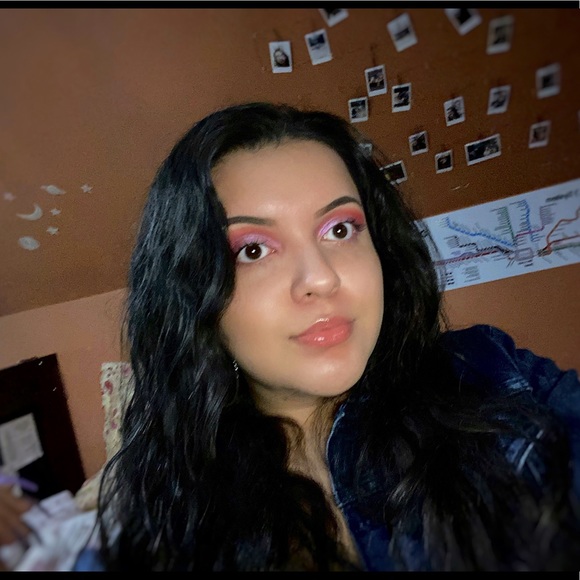 emily_nicolee